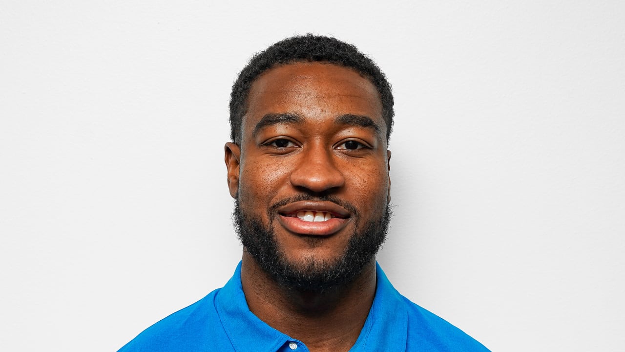 Detroit Lions linebacker Shaun Dion Hamilton (50) in action