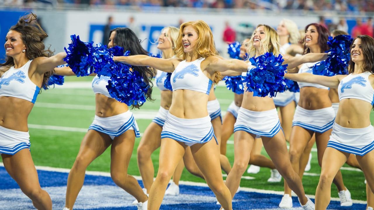 Lions vs. Falcons: Cheer Photos