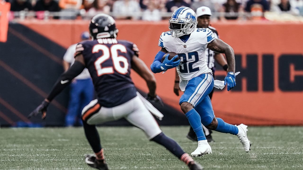 D'Andre Swift lobbies for the Lions to bring back Adrian Peterson