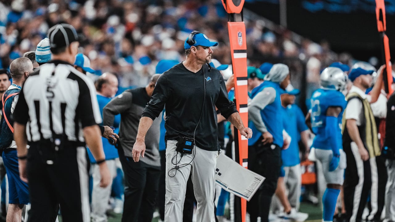 Detroit Lions keep playoff hopes alive with win over Chicago Bears