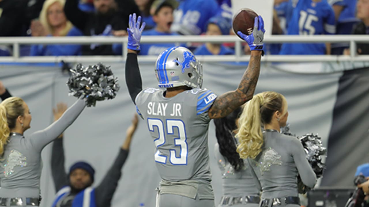 Detroit Lions beat Chicago Bears, 20-10, to keep playoff hopes alive