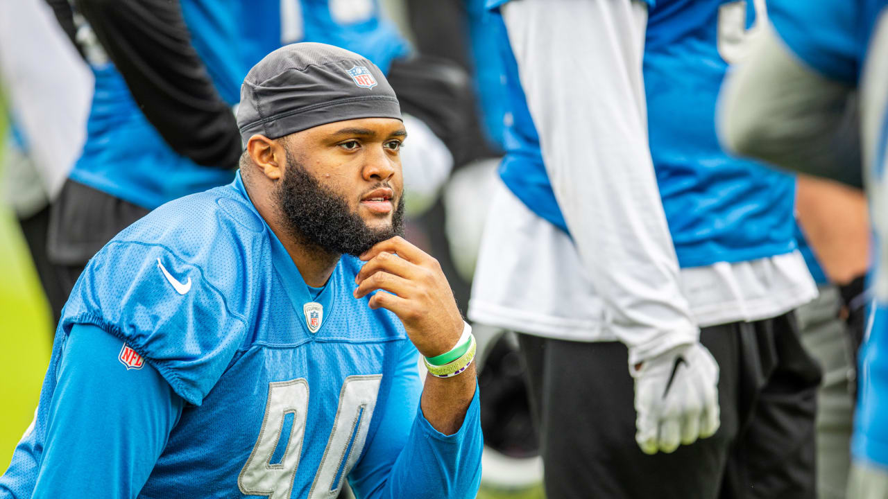 Get to Know Defensive end Austin Bryant