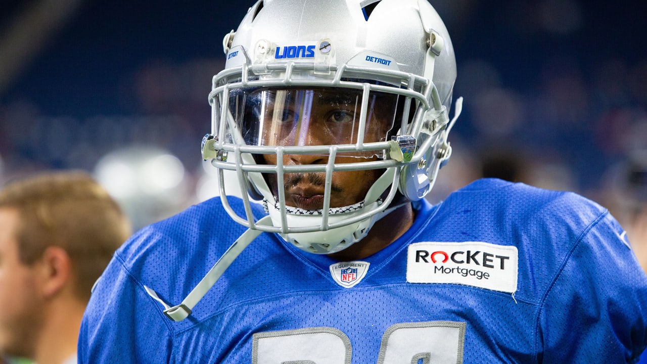 How baseball has helped Adams' football career