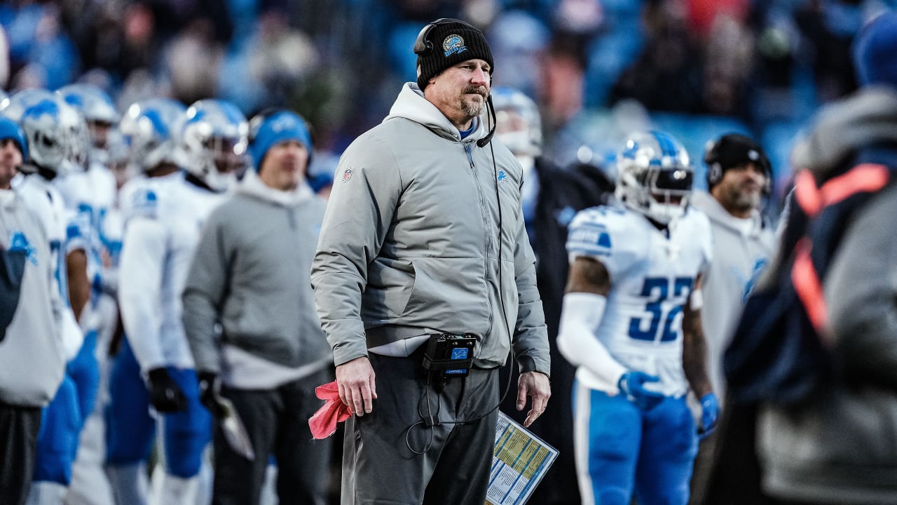 Charlotte, NC, USA. 24th Dec, 2022. Detroit Lions wide receiver Jameson  Williams (9) runs to tight end Shane Zylstra (84) after the touchdown  during the first half of the NFL matchup against