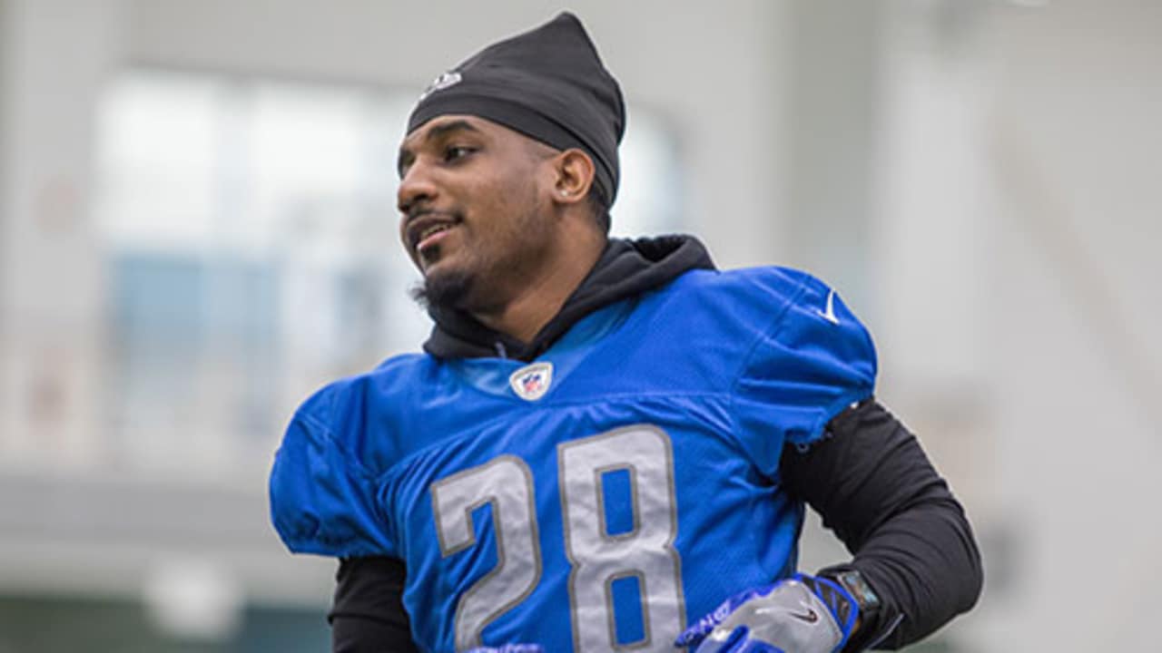 Detroit Lions cornerback Teez Tabor (30) lines up against the