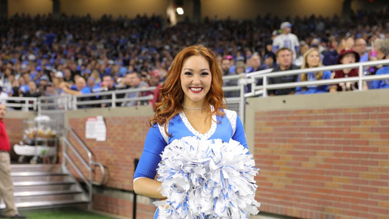 Detroit Lions Cheerleaders-Nicole