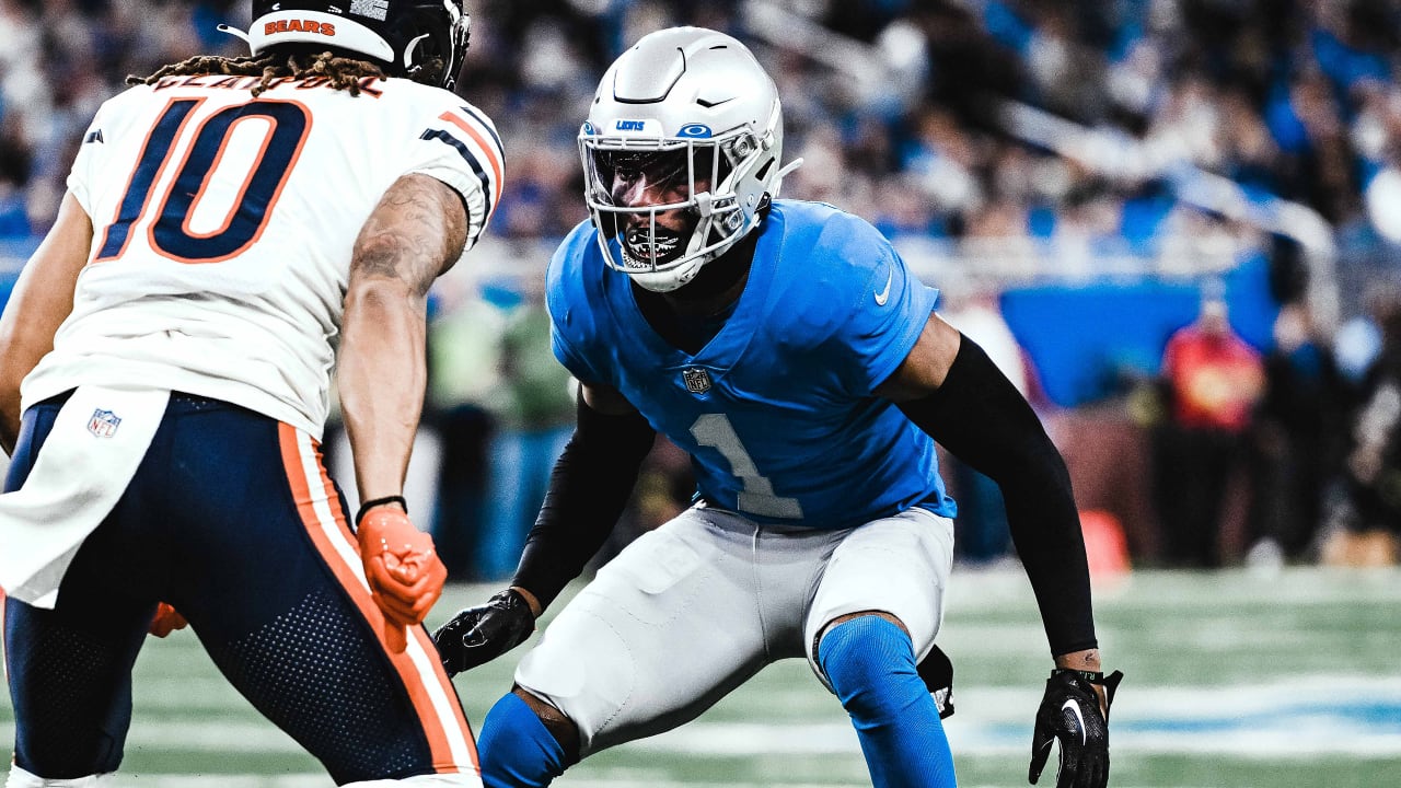 Detroit Lions DC Aaron Glenn sees Jeff Okudah as a young cornerback  continuing to make strides