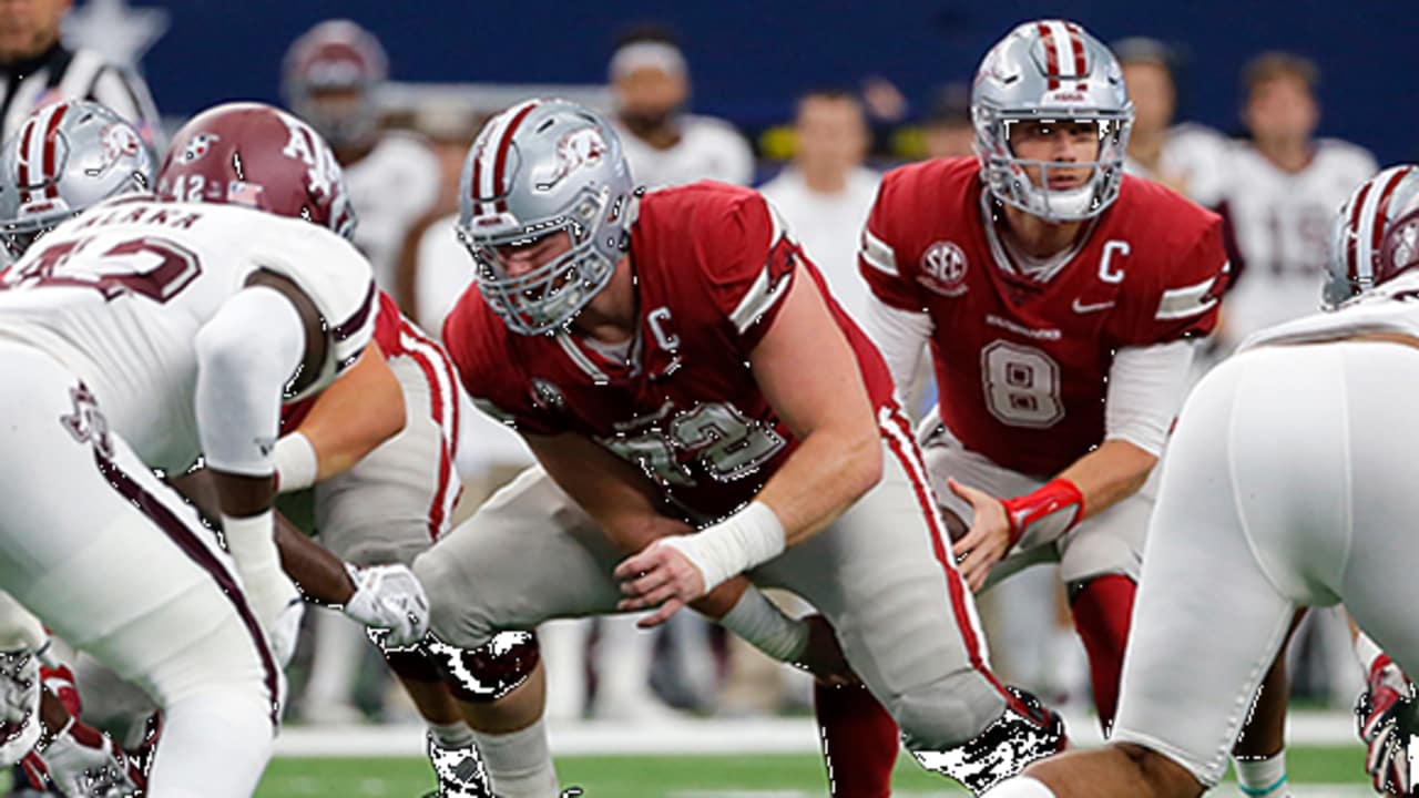 PFF Draft Watch: Frank Ragnow dominant against Texas A&M