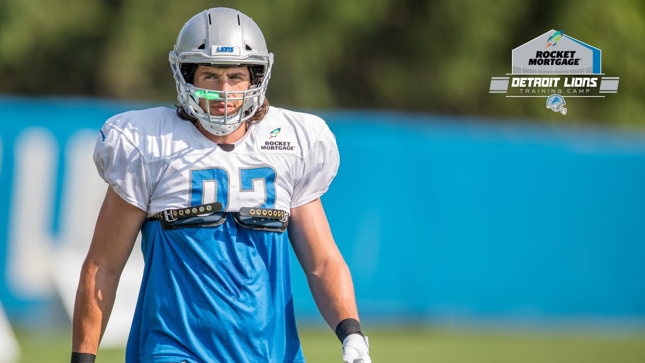 Detroit Lions tight end Levine Toilolo #87 looks on from the sidelines  during the second half of an NFL football game against the New England  Patriots in Detroit, Michigan USA, on Sunday