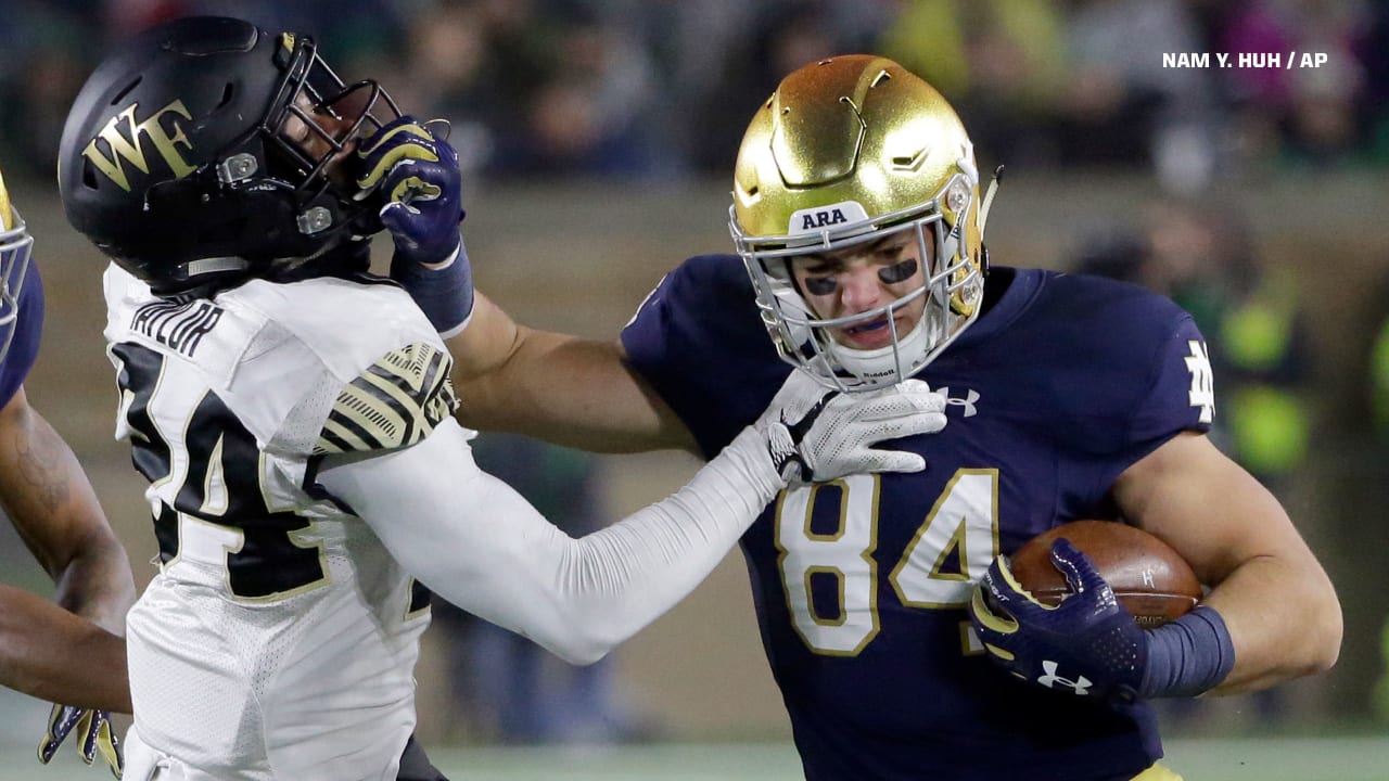 Tennessee Titans sign former XFL tight end from Notre Dame