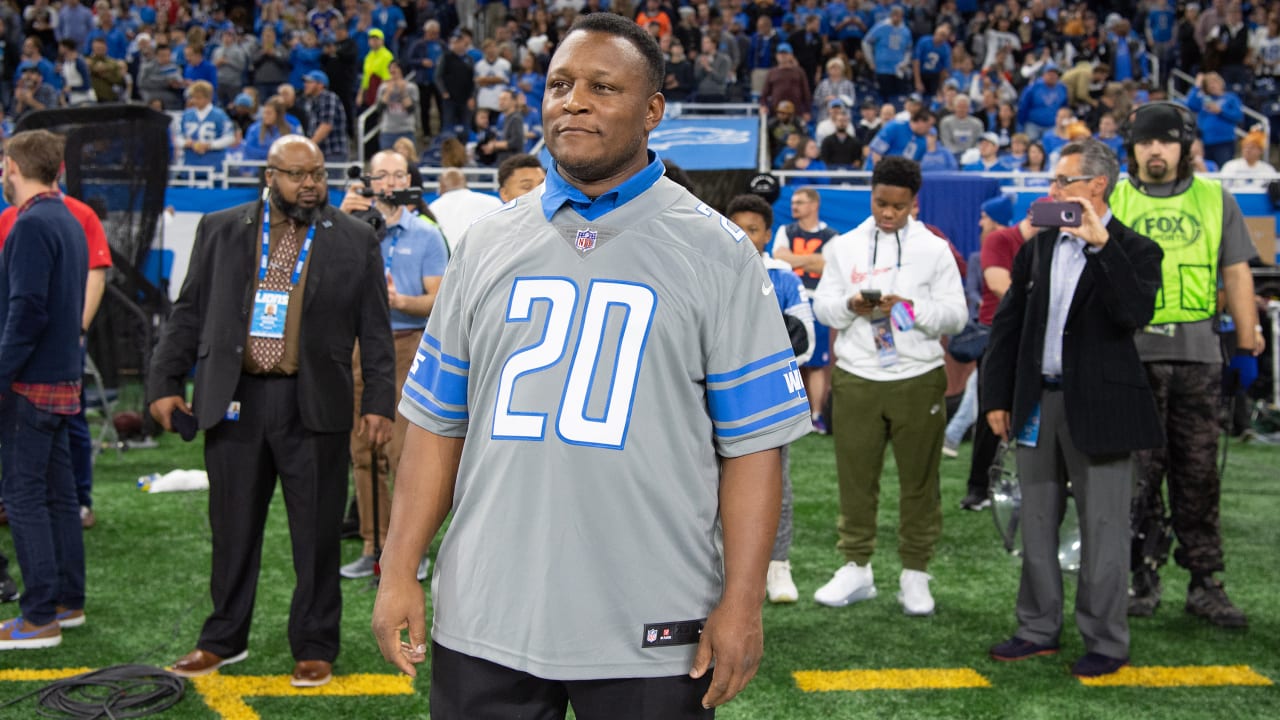 Hall of Fame RB Barry Sanders enjoying new role with Lions