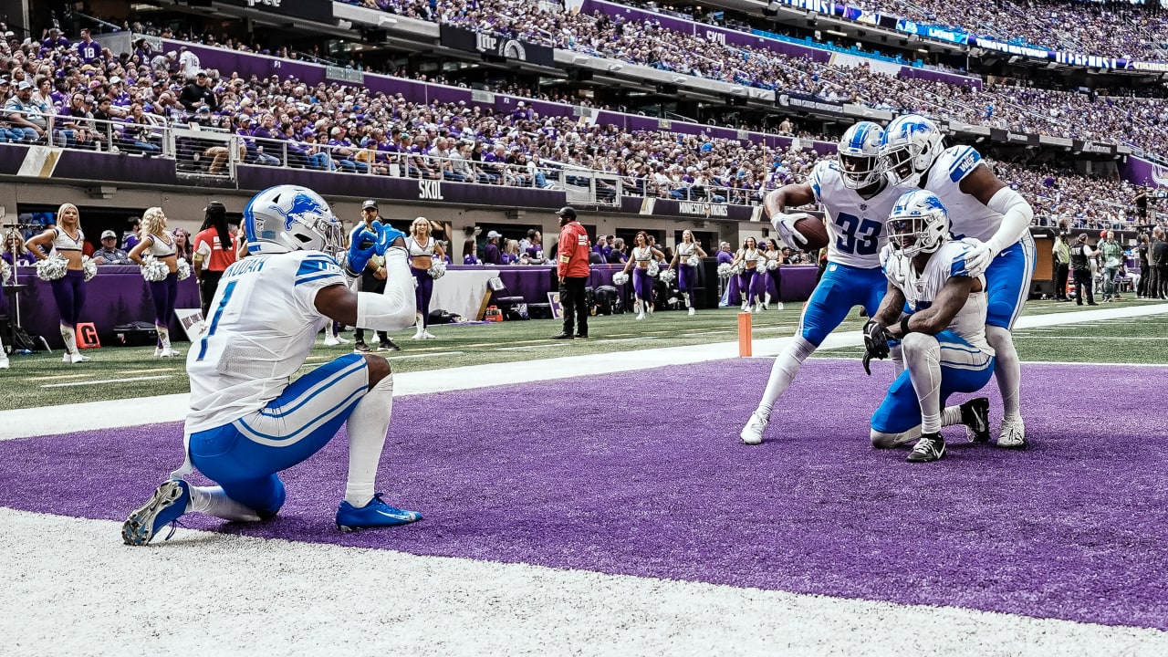 Opportunistic Detroit Lions recover 3 fumbles, beat Vikings, 14-7