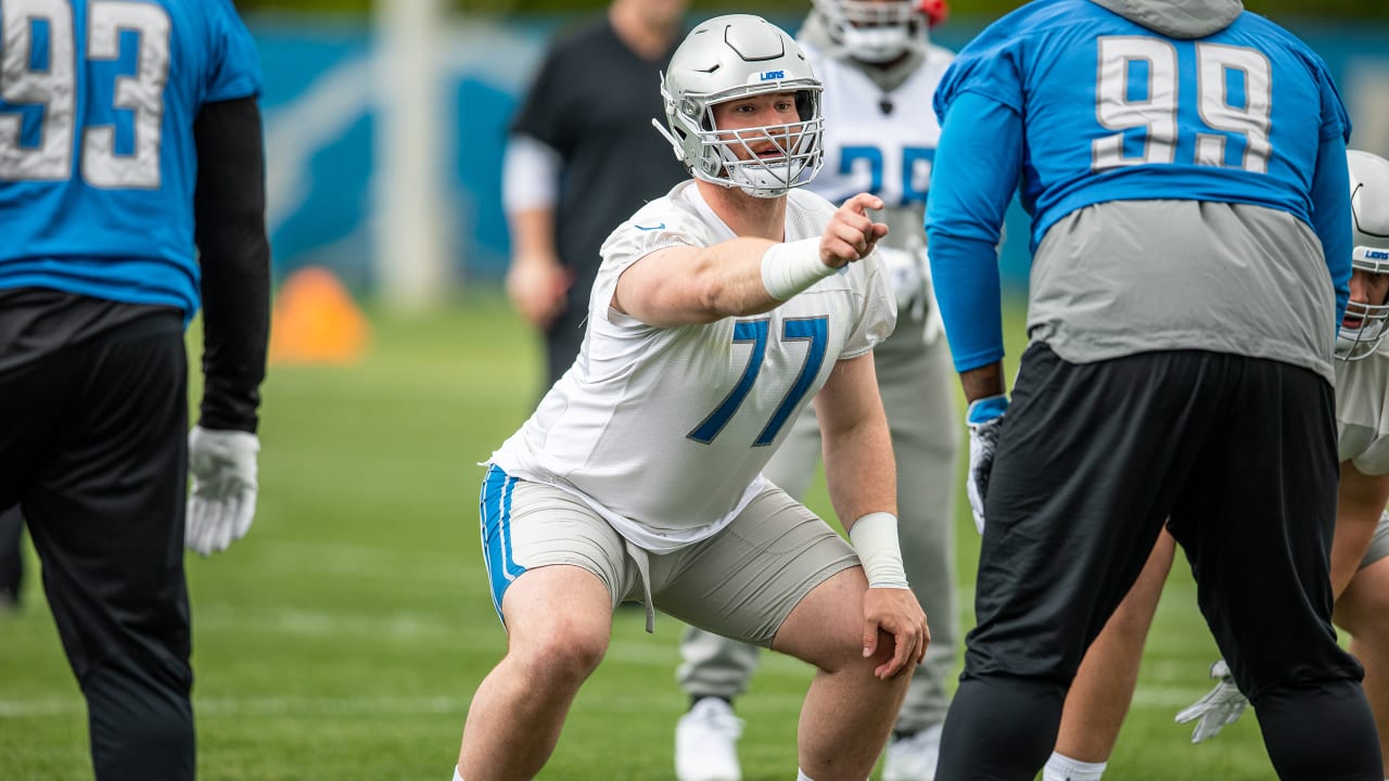 Ragnow taking snaps at center to start OTAs