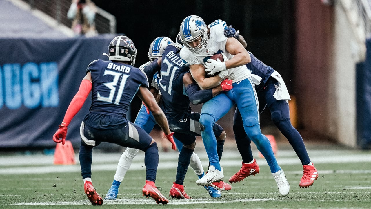 See Tennessee Titans' defense celebrate with 'Drumline' after Joe