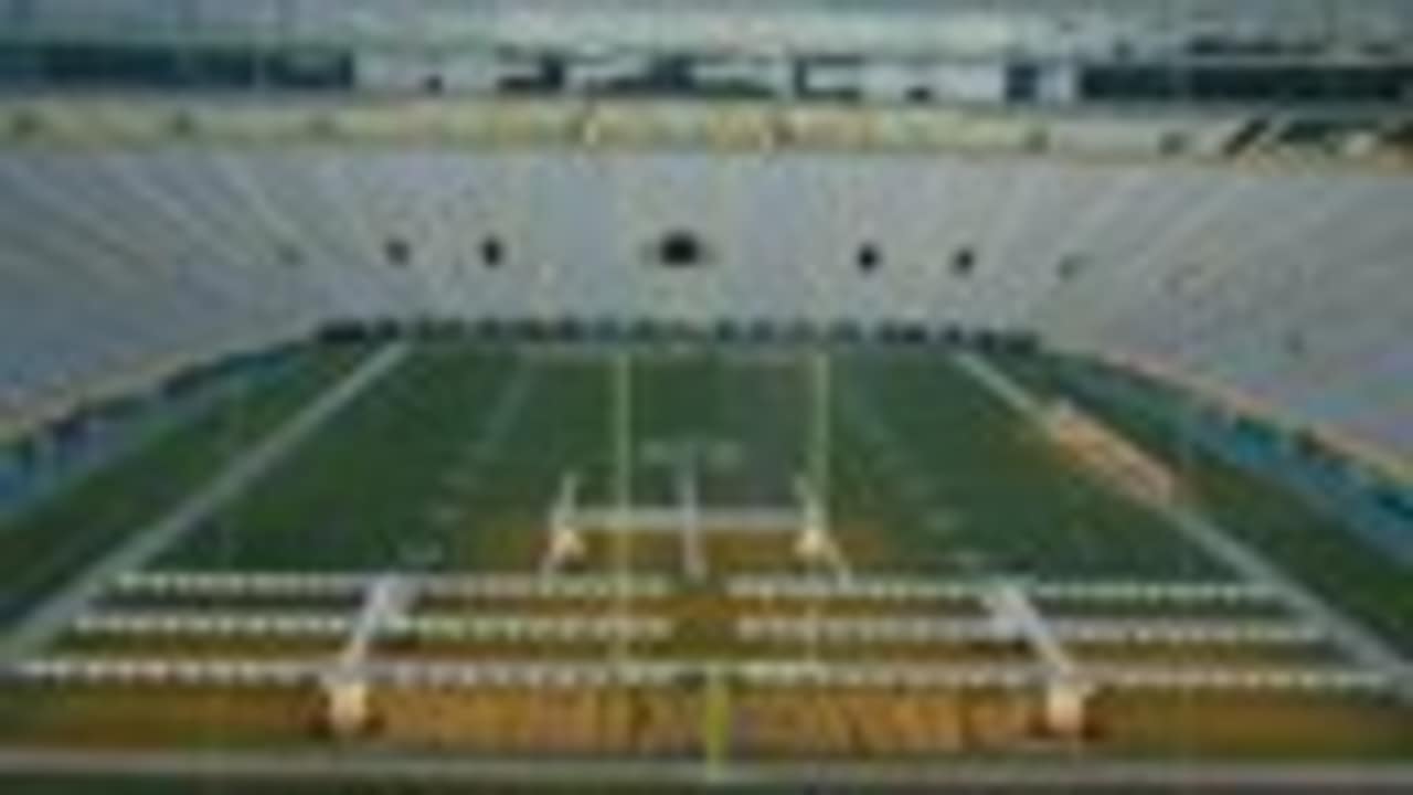 Lambeau Experimenting With Growing Lights