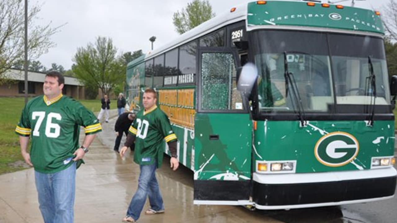 Packers Tailgate Tour - Menominee Indian High School