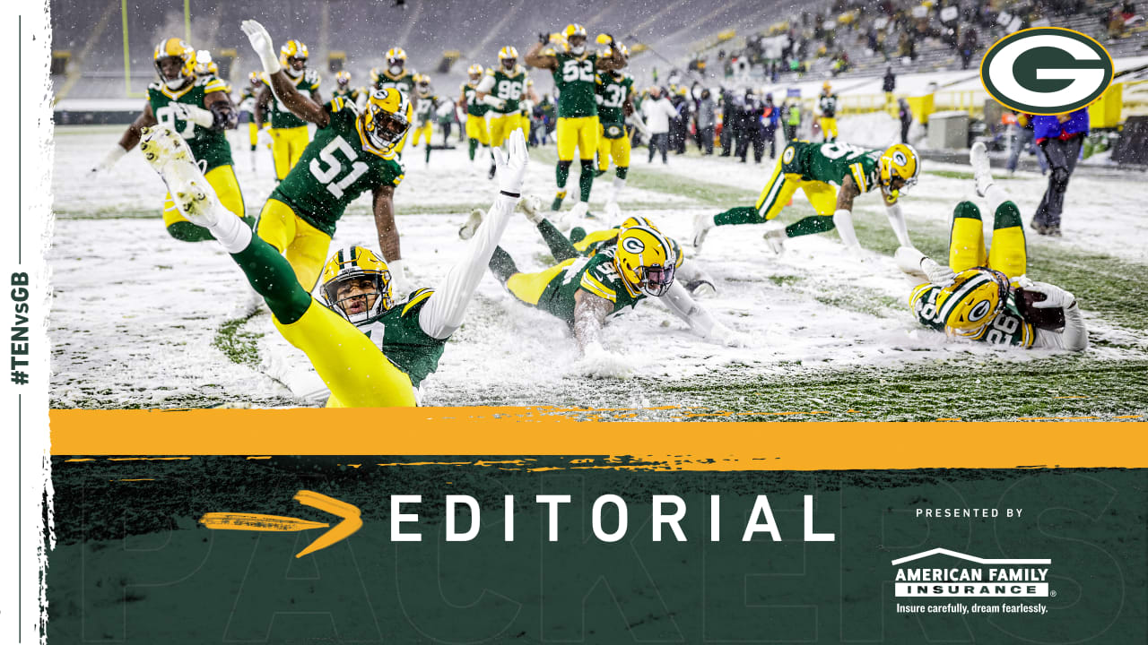 LIVE BLOG: Packers defeat Titans 40-14 at snowy Lambeau Field