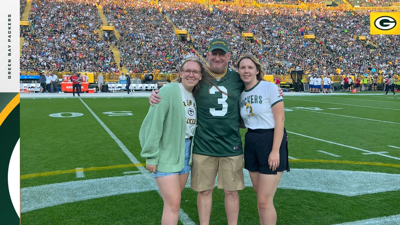 Look back on Rachel's trip to the Packers-Cowboys game on Instagram