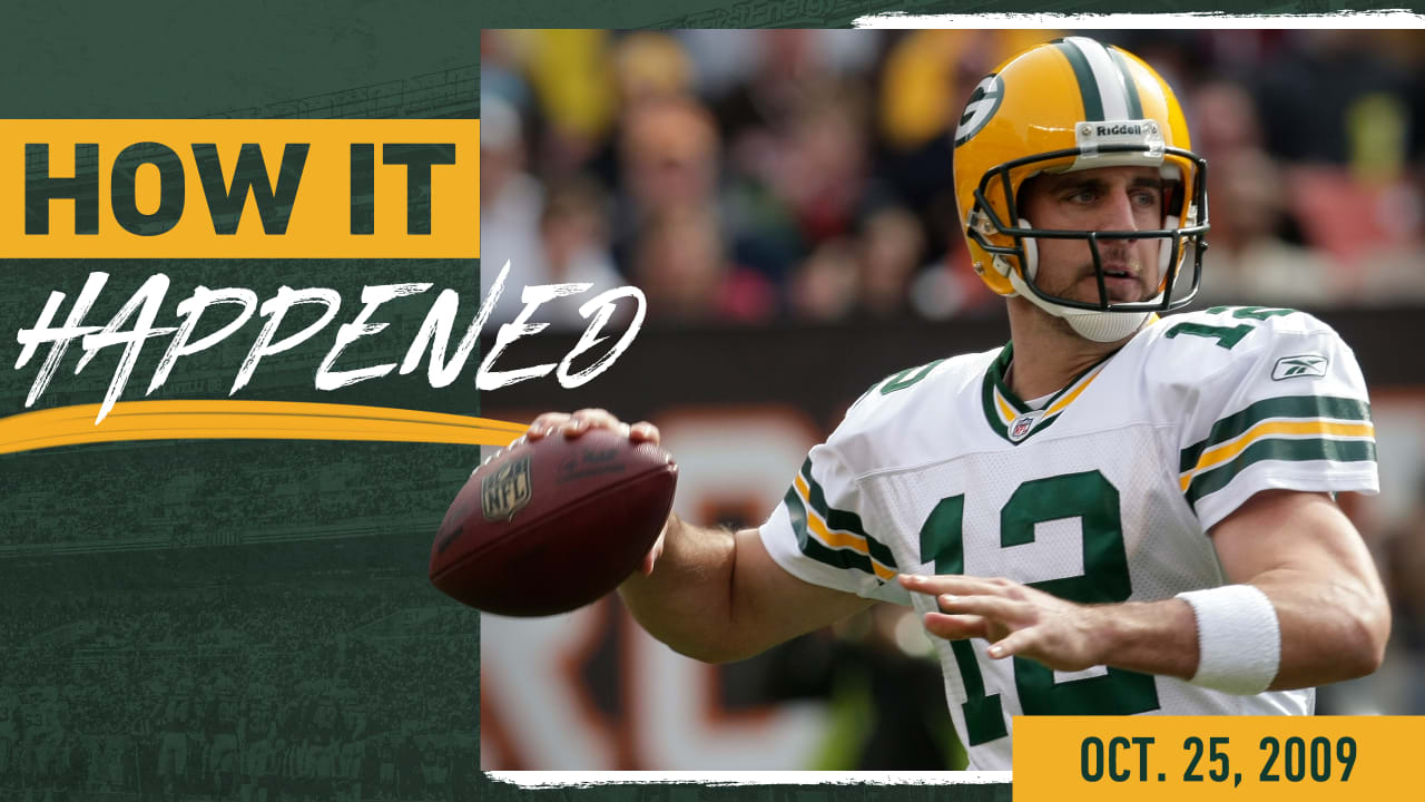 Packers QB Aaron Rodgers finishes with perfect passer rating vs. Raiders