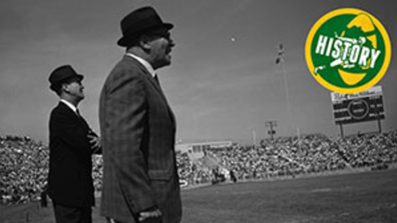 Vince Lombardi (front left) Tom Landry (rear left)