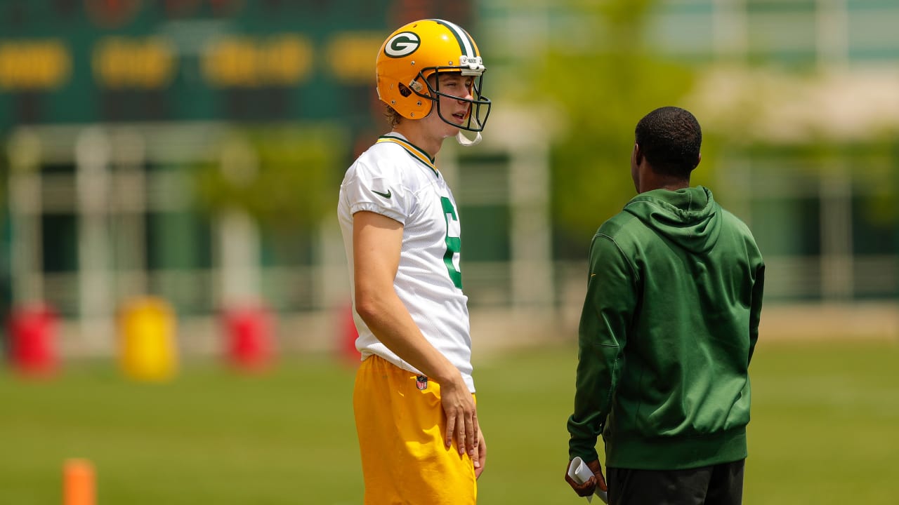 Green Bay helps rookies focus