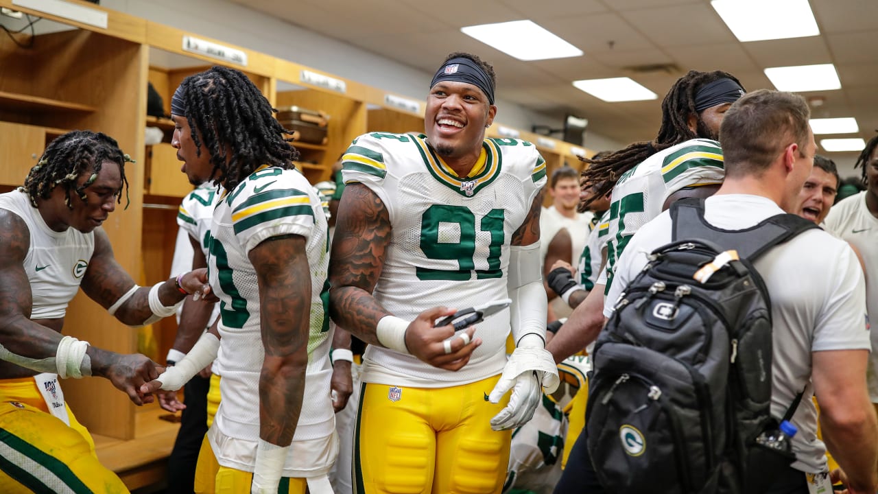 Preston Smith buys entire Packers' defense scooters for Christmas