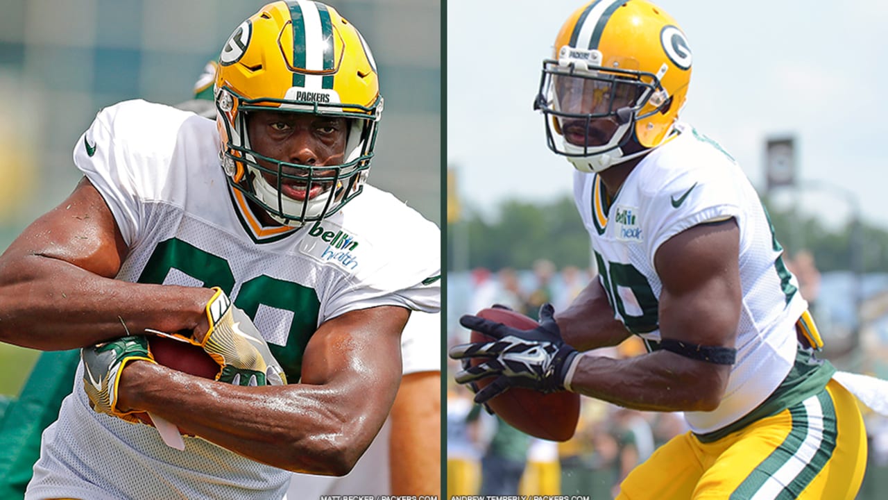 Green Bay Packers Tight End JARED COOK Makes A Leaping