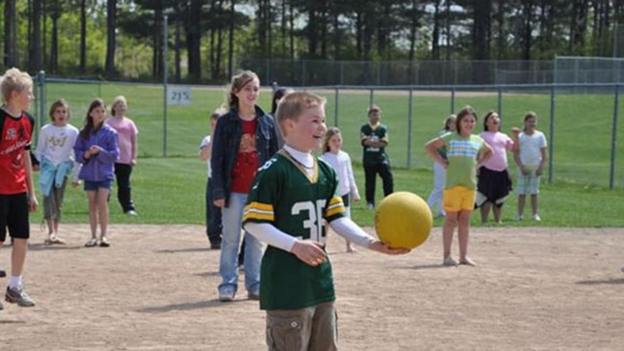 Packers Tailgate Tour - Thorp Public School