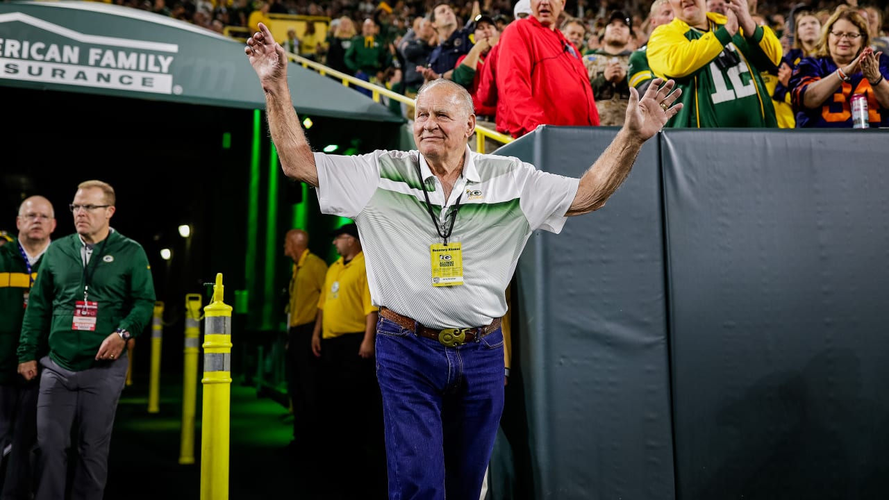 Packers alumni to enjoy upgraded suite during season's first home game at  Lambeau Field