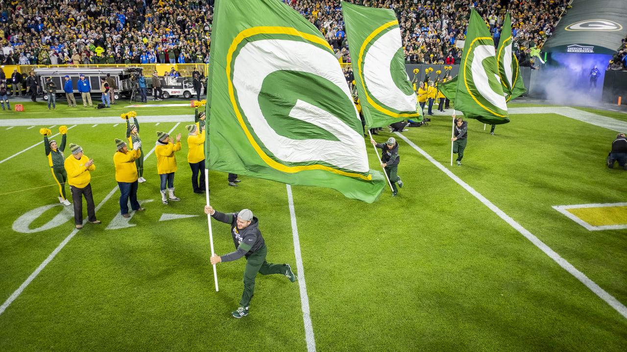 Lambeau Field ready for Sunday's Packers-Panthers Salute to