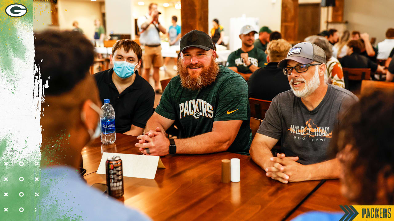 Scott Wells and members of the Super Bowl XLV team visited Rawhide
