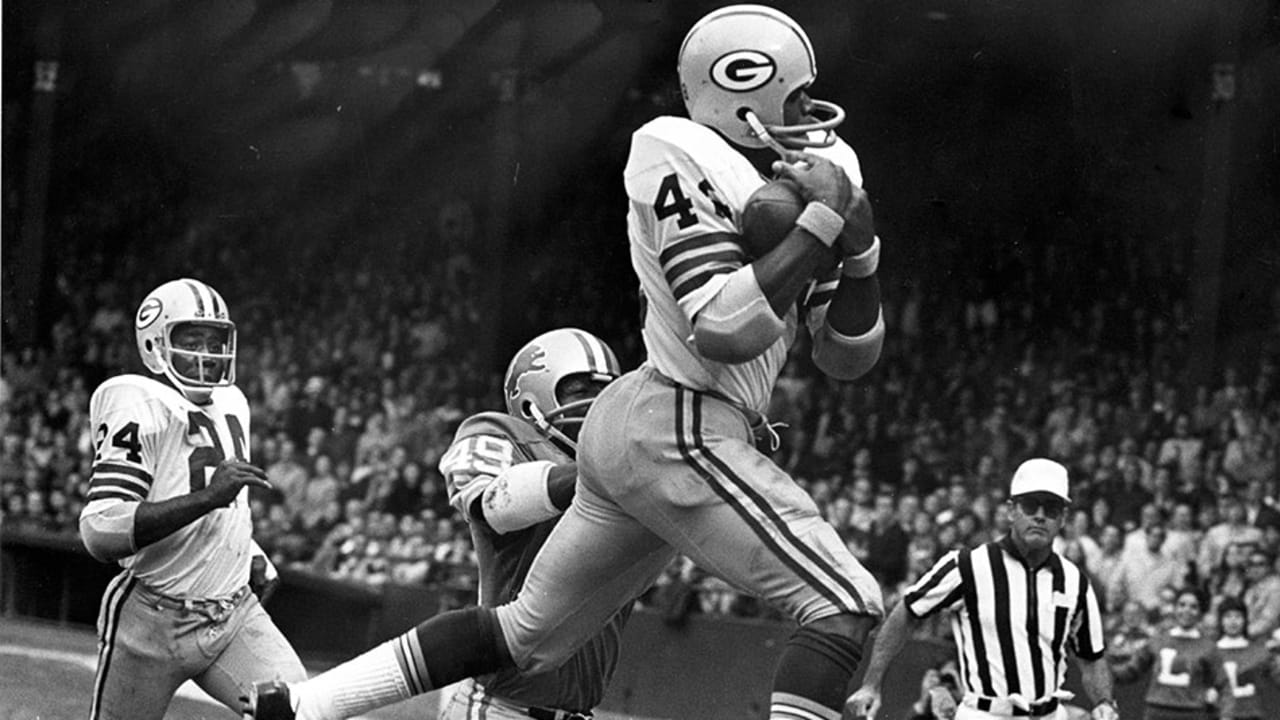 Green Bay Packers Bob Brown is shown, Aug.1973. (AP Photo Stock