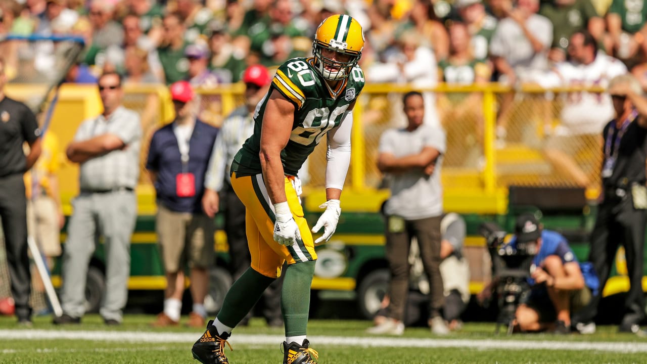 Bears finalize two-year deal with former All-Pro tight end Jimmy Graham