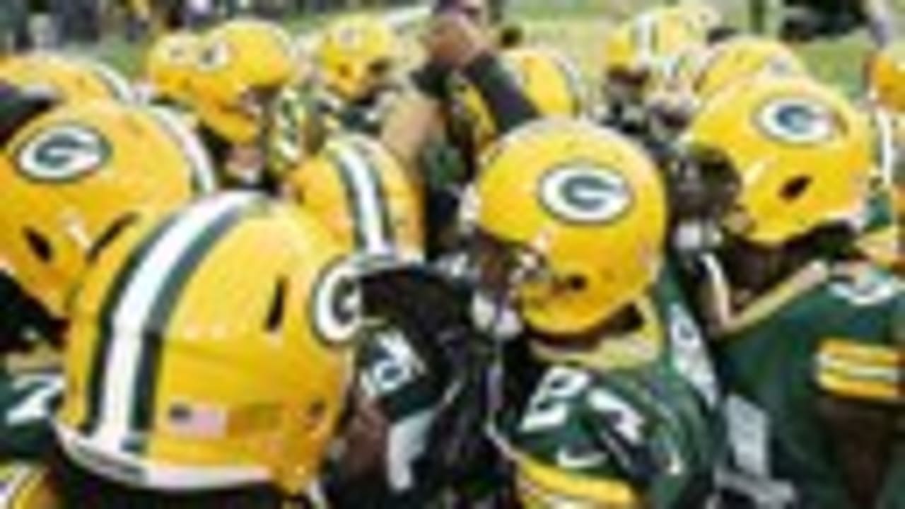 2,485 Green Bay Packers V Buffalo Bills Photos & High Res Pictures