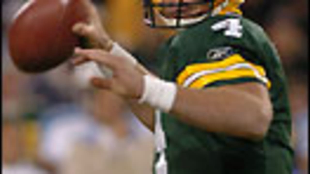 Remembering Brett Favre: The Best Dumb Quarterback of All Time