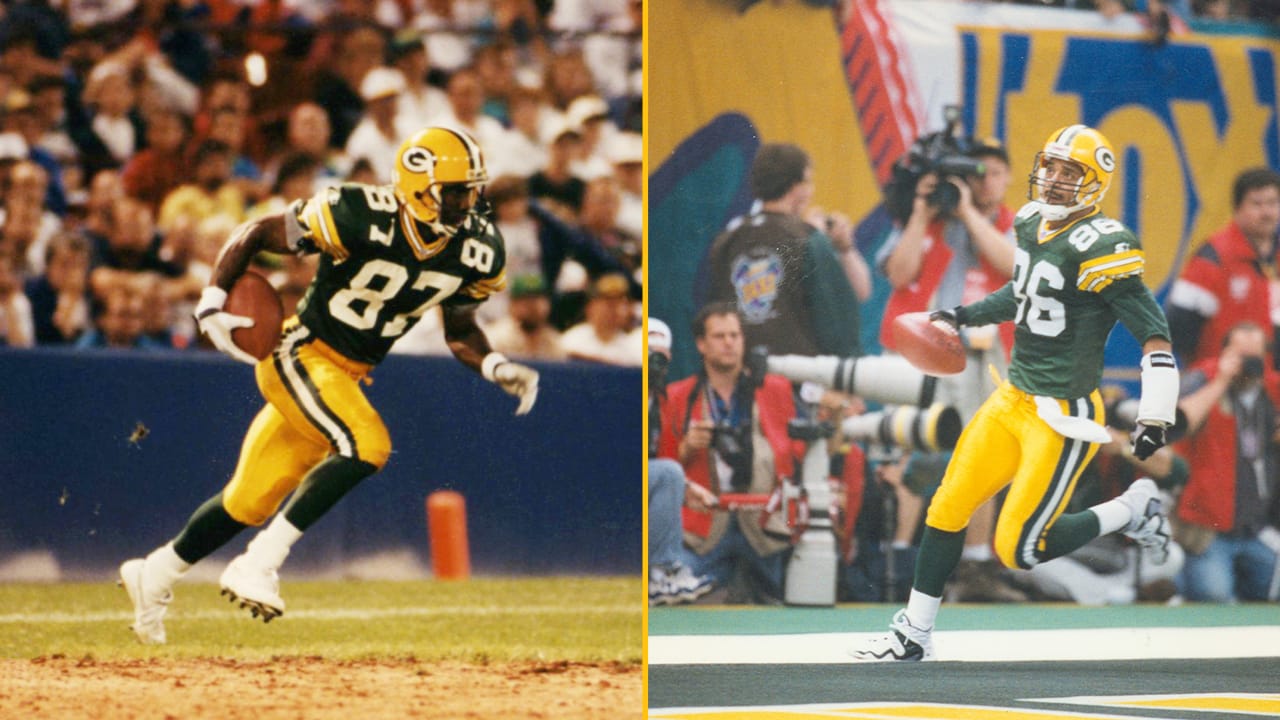 Want to go on a tour with a #Packers legend? Book your Alumni Tour for this  weekend's home game at packershofandtours.com 