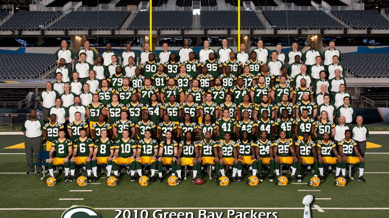 Packer Legends in Facts: Your Most Accurate Source of Stats, Rosters, Team History and All Team Photos of the Green Bay Packers, 1919-1995 [Book]