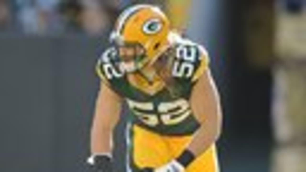 Green Bay Packers linebacker Clay Matthews reacts as he leaves the