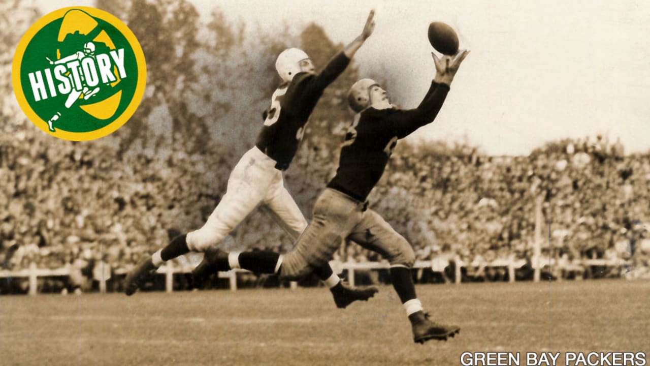 1949 Green Bay Packers Oversized Original Photograph - Tony Canadeo, Lot  #43250