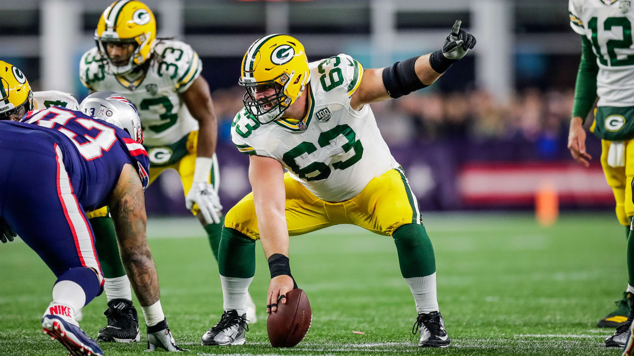 Corey Linsley is 'coming into his own as a player'