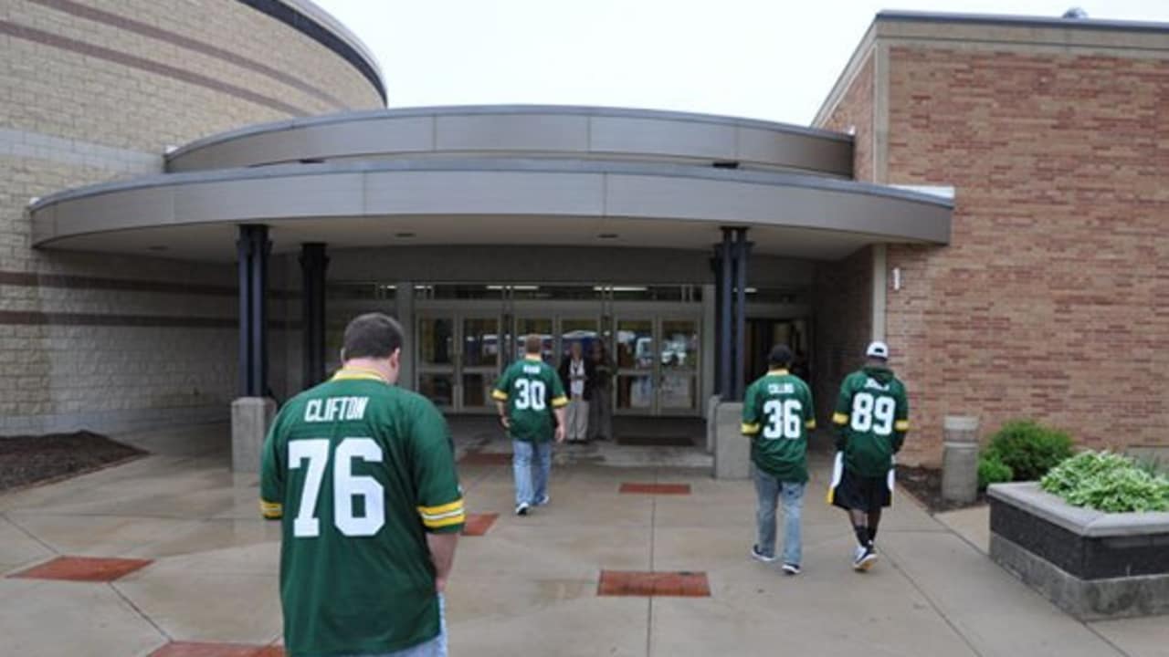 Packers Tailgate Tour Osseo Fairchild Middle & High School