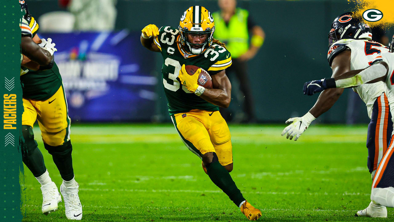 Vote for Packers RB Aaron Jones as the FedEx Ground Player of the Week