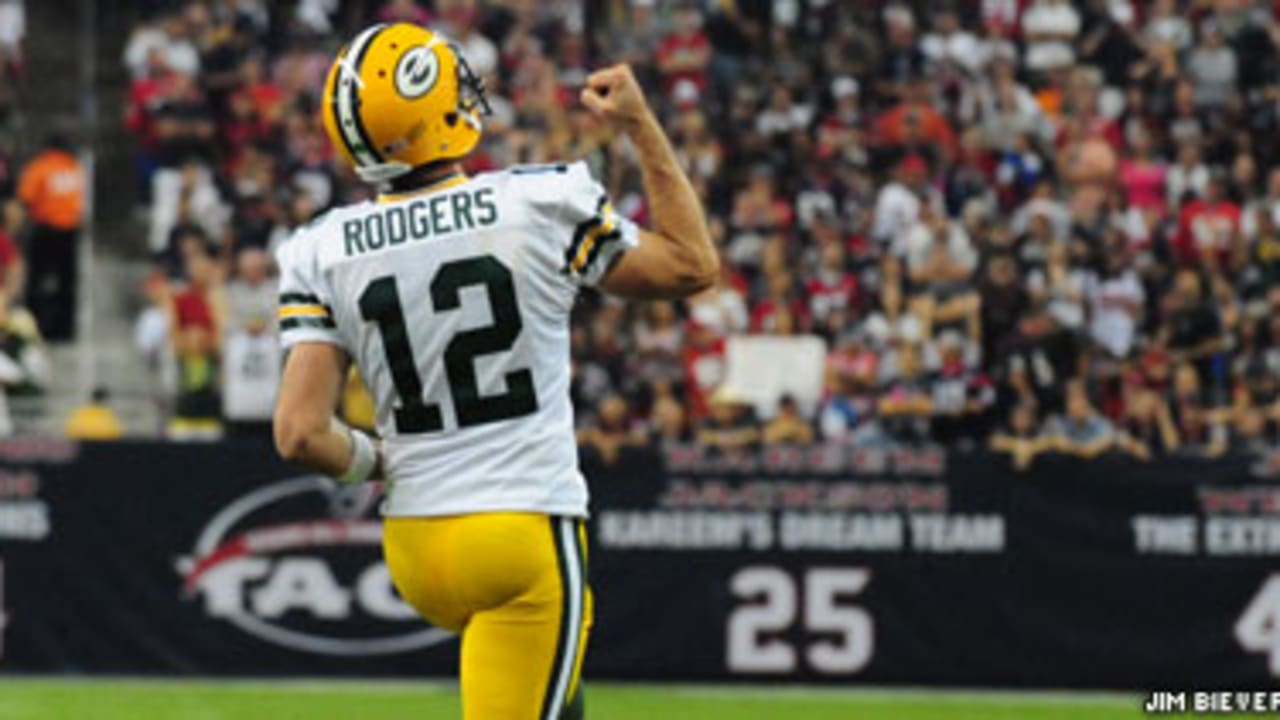 Packers sign QB Aaron Rodgers to contract extension