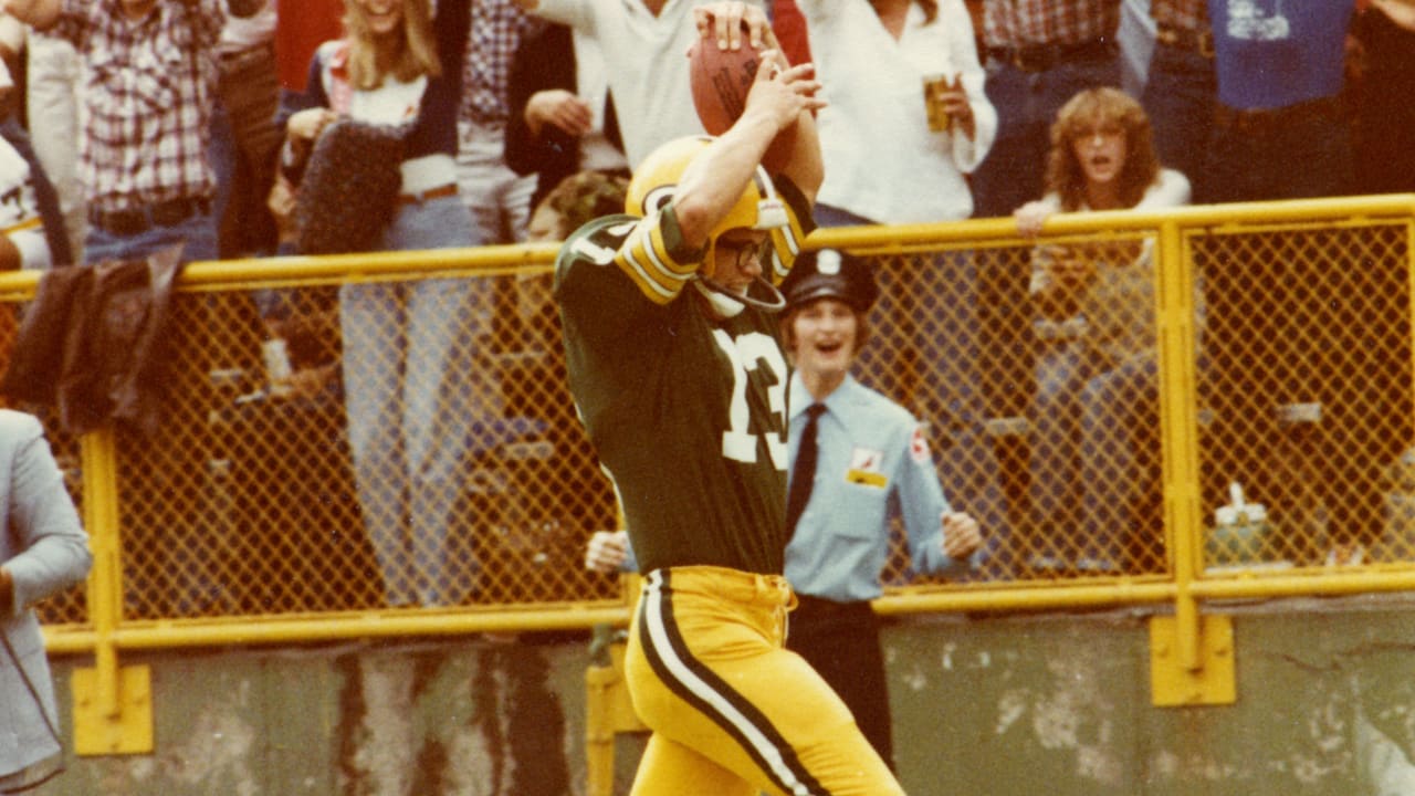 Memorable Moments: Packers kicker Chester Marcol scores game-winning TD vs.  Bears in 1980, Green Bay Packers, Chicago Bears, touchdown