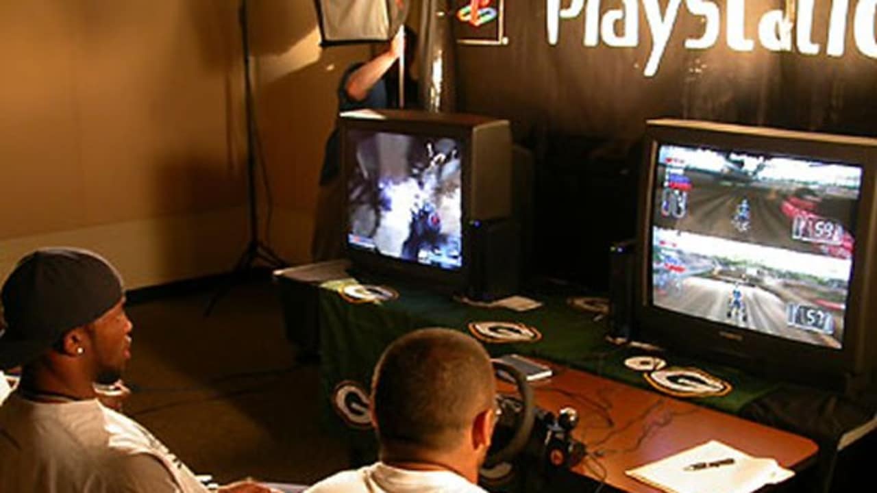 Packers Try Hand At New PlayStation2 Games