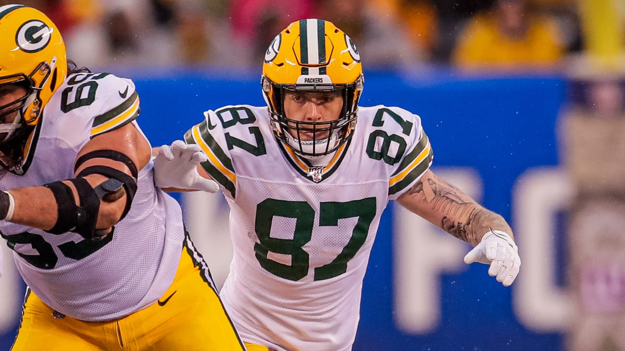 Former Packers tight end Jace Sternberger signs with Washington