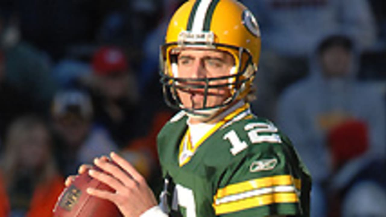 Aaron Rodgers retirement rumors grow as he refuses to swap jersey