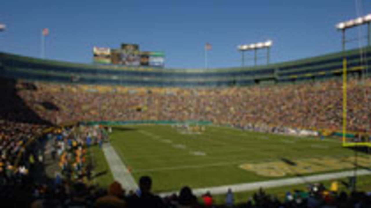 See photos of J.J. Watt in Lambeau Field on game day