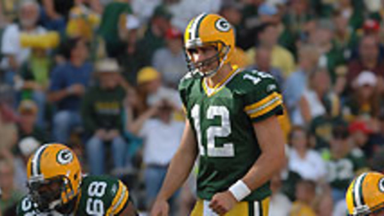 Green Bay Packers running back Noah Herron (23) runs the ball for