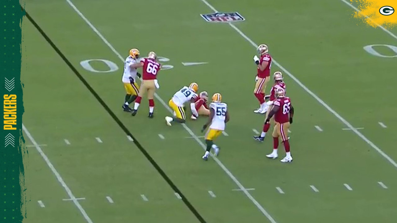 Kobe Jones brings down Nate Sudfeld for a sack